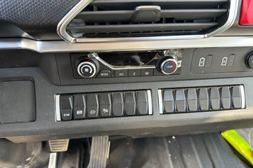 ����HOWO�Ῠ���� 2025�� 2.3L���� 151���� ������8�� 4.15�׵��������ῨͼƬ