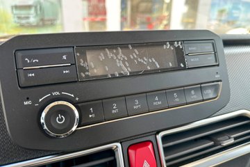 ����HOWO�Ῠ���� 2025�� 2.3L���� 151���� ������8�� 4.15�׵��������ῨͼƬ