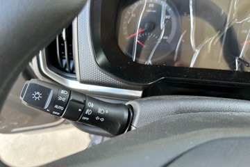 ����HOWO�Ῠ���� 2025�� 2.3L���� 151���� ������8�� 4.15�׵��������ῨͼƬ