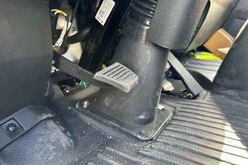 ����HOWO�Ῠ���� 2025�� 2.3L���� 151���� ������8�� 4.15�׵��������ῨͼƬ