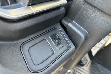 ����HOWO�Ῠ���� 2025�� 2.3L���� 151���� ������8�� 4.15�׵��������ῨͼƬ