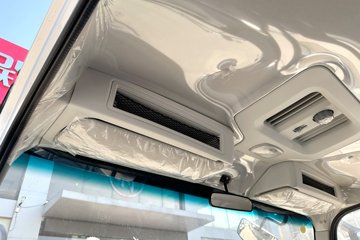 ����HOWO�Ῠ���� 2025�� 2.3L���� 151���� ������8�� 4.15�׵��������ῨͼƬ