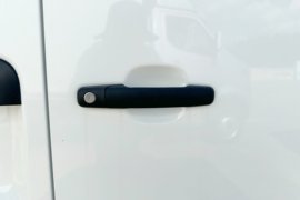 V919 电动封闭厢货外观图片