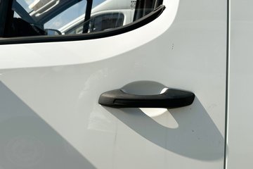 ��������V919 2025�� ��ҫ�澫Ӣ�� 2�� ����Ͷ����綯��ջ��� �Ϸʹ���41.93kWhͼƬ