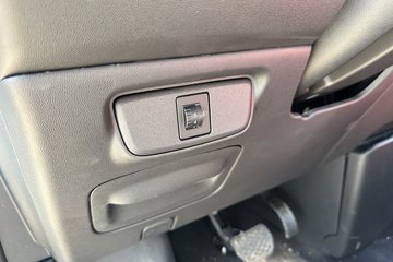 ��������V919 2025�� ��ҫ�澫Ӣ�� 2�� ����Ͷ����綯��ջ��� �Ϸʹ���41.93kWhͼƬ