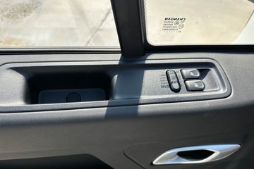 ��������V919 2025�� ��ҫ�澫Ӣ�� 2�� ����Ͷ����綯��ջ��� �Ϸʹ���41.93kWhͼƬ