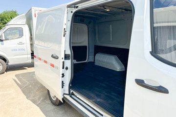 ��������V919 2025�� ��ҫ�澫Ӣ�� 2�� ����Ͷ����綯��ջ��� �Ϸʹ���41.93kWhͼƬ