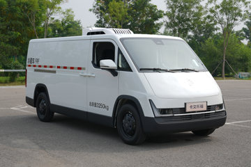 福田卡文 乐福MAX 2025款 畅行版 2座 高顶纯电动冷藏车 宁德时代66.67kWh