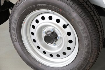 �����𱭺�ʨ 2025�� ������ 2L���� 136���� 2����ջ���ͼƬ
