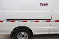 沈阳金杯海狮 2025款 翔运 2L汽油 136马力 2座高顶封闭货车 沈阳金杯海狮 2025款 翔运 2L汽油 136马力 2座高顶封闭货车