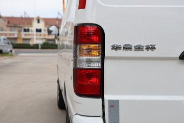 �����𱭺�ʨ 2025�� ���� 2L���� 136���� 2���߶���ջ���ͼƬ