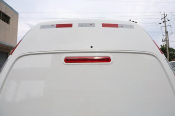 �����𱭺�ʨ 2025�� ���� 2L���� 136���� 2���߶���ջ���ͼƬ