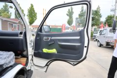 沈阳金杯海狮 2025款 翔运 2L汽油 136马力 2座高顶封闭货车 沈阳金杯海狮 2025款 翔运 2L汽油 136马力 2座高顶封闭货车