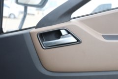 上汽跃进超越H500 大咖 170马力 4X2 4.09米冷藏车