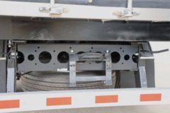 上汽跃进超越H500 大咖 170马力 4X2 4.09米冷藏车