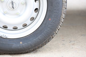 �� �º���EV 2025�������� 3.2�׵��Ŵ��綯����΢�� ����42.3kWhͼƬ