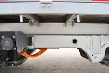 �� �º���EV 2025�������� 3.2�׵��Ŵ��綯����΢�� ����42.3kWhͼƬ