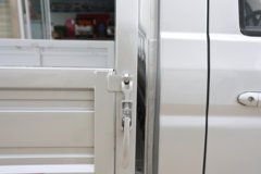 金杯 新海豚EV 2025款舒适型 3.2米单排纯电动栏板微卡 弗迪42.3kWh