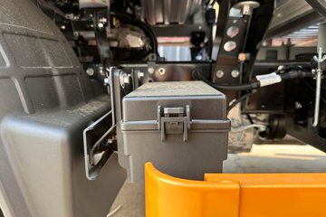 ����ȫ��˳�� ������ 2.5L���� 136���� ������5�� 3.3���Ű������ῨͼƬ