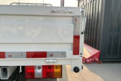 江铃全新顺达 豪华款 2.5L柴油 136马力 万里扬5档 3.3米排半栏板轻卡 江铃全新顺达 豪华款 2.5L柴油 136马力 万里扬5档 3.3米排半栏板轻卡