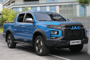 ����Ƥ�� ��;PHEV 2025�� ��ҫ�� ���� ������ʽ��϶���˫��Ƥ�� 31.2kWhͼƬ