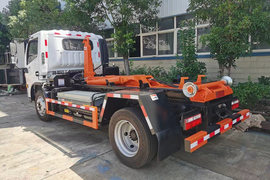 东风福瑞卡底盘&nbsp;垃圾运输车外观图片