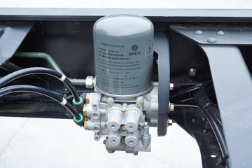 �������ó� ���KC 245���� 4X2 ��ʿ��10�� 4.5����ж��ͼƬ