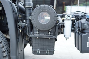 �������ó� ���KC 245���� 4X2 ��ʿ��10�� 4.5����ж��ͼƬ