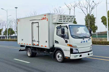 江淮帅铃EV3 4X2 3.89米单排纯电动冷藏车 61.66kWh