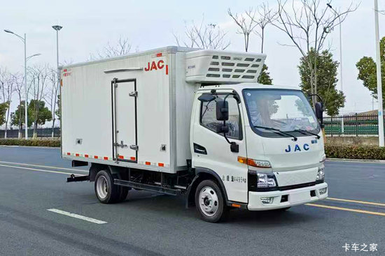 ����˧��EV3 4X2 3.89�׵��Ŵ��綯��س� 61.66kWh