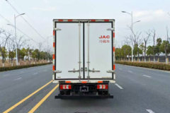 江淮帅铃EV3 4X2 3.89米单排纯电动冷藏车 61.66kWh 江淮帅铃EV3 4X2 3.89米单排纯电动冷藏车 61.66kWh