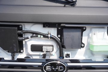 ���ǵ�T4 3.7�׵��Ŵ��綯�����Ῠ ����62.361kWhͼƬ