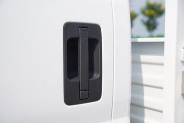 ���ǵ�T4 3.7�׵��Ŵ��綯�����Ῠ ����62.361kWhͼƬ