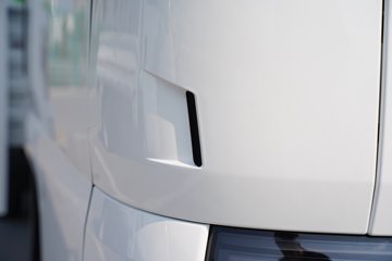 ���ǵ�T4 3.7�׵��Ŵ��綯�����Ῠ ����62.361kWhͼƬ