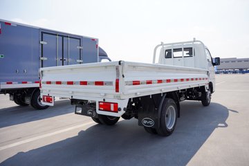 ���ǵ�T4 3.7�׵��Ŵ��綯�����Ῠ ����62.361kWhͼƬ