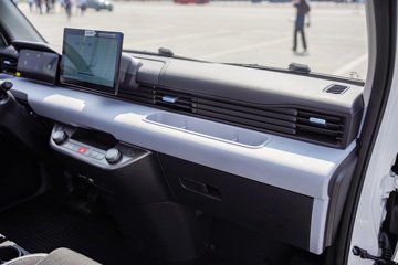 ���ǵ�T4 3.7�׵��Ŵ��綯�����Ῠ ����62.361kWhͼƬ