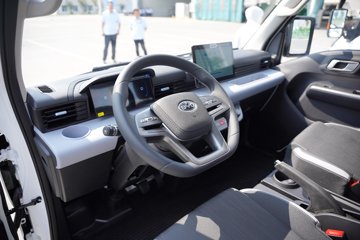 ���ǵ�T4 3.7�׵��Ŵ��綯�����Ῠ ����62.361kWhͼƬ