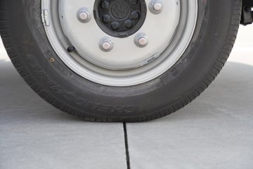 ���ǵ�T4 3.7�׵��Ŵ��綯�����Ῠ ����62.361kWhͼƬ