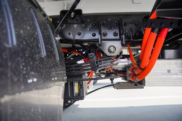 ���ǵ�T4 3.7�׵��Ŵ��綯�����Ῠ ����62.361kWhͼƬ