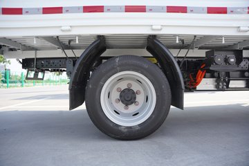 ���ǵ�T4 3.7�׵��Ŵ��綯�����Ῠ ����62.361kWhͼƬ