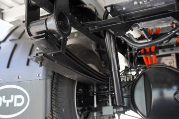 ���ǵ�T4 3.7�׵��Ŵ��綯�����Ῠ ����62.361kWhͼƬ