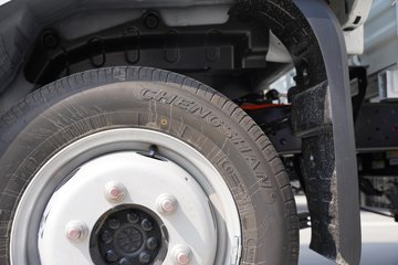 ���ǵ�T4 3.7�׵��Ŵ��綯�����Ῠ ����62.361kWhͼƬ