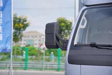 ���ǵ�T4 3.7�׵��Ŵ��綯��ʽ�Ῠ ����62.361kWhͼƬ