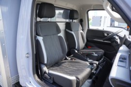 T4&nbsp;电动载货车驾驶室图片