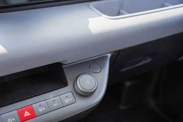 ���ǵ�T4 3.7�׵��Ŵ��綯��ʽ�Ῠ ����62.361kWhͼƬ