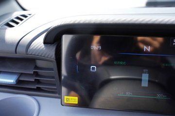 ���ǵ�T4 3.7�׵��Ŵ��綯��ʽ�Ῠ ����62.361kWhͼƬ