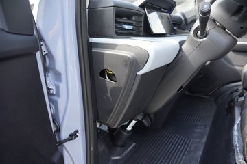 ���ǵ�T4 3.7�׵��Ŵ��綯��ʽ�Ῠ ����62.361kWhͼƬ