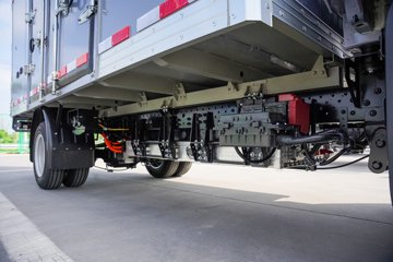 ���ǵ�T4 3.7�׵��Ŵ��綯��ʽ�Ῠ ����62.361kWhͼƬ