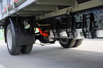 ���ǵ�T4 3.7�׵��Ŵ��綯��ʽ�Ῠ ����62.361kWhͼƬ