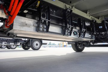 ���ǵ�T4 3.7�׵��Ŵ��綯��ʽ�Ῠ ����62.361kWhͼƬ